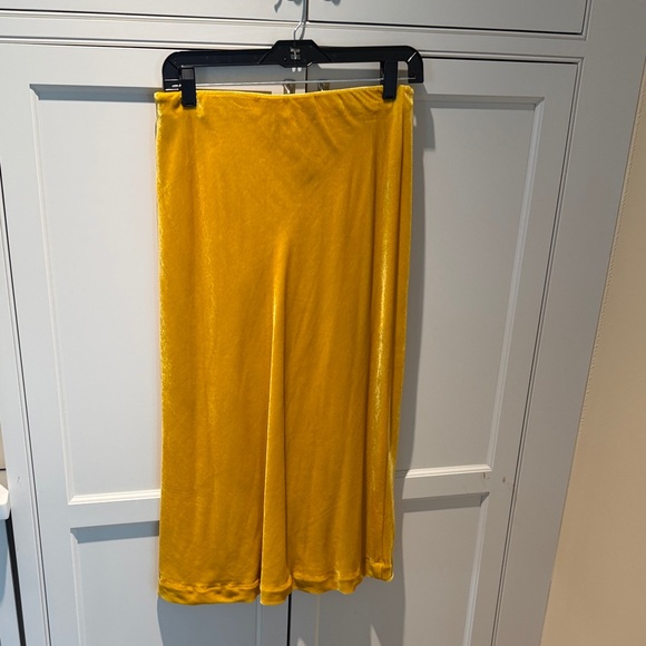 Maeve Mustard Yellow Velvet Midi Skirt - Picture 4 of 4
